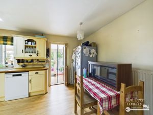 Kitchen/Dining Room- click for photo gallery